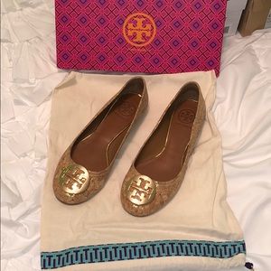 Tory Burch reva cork ballet flat w/ metal logo